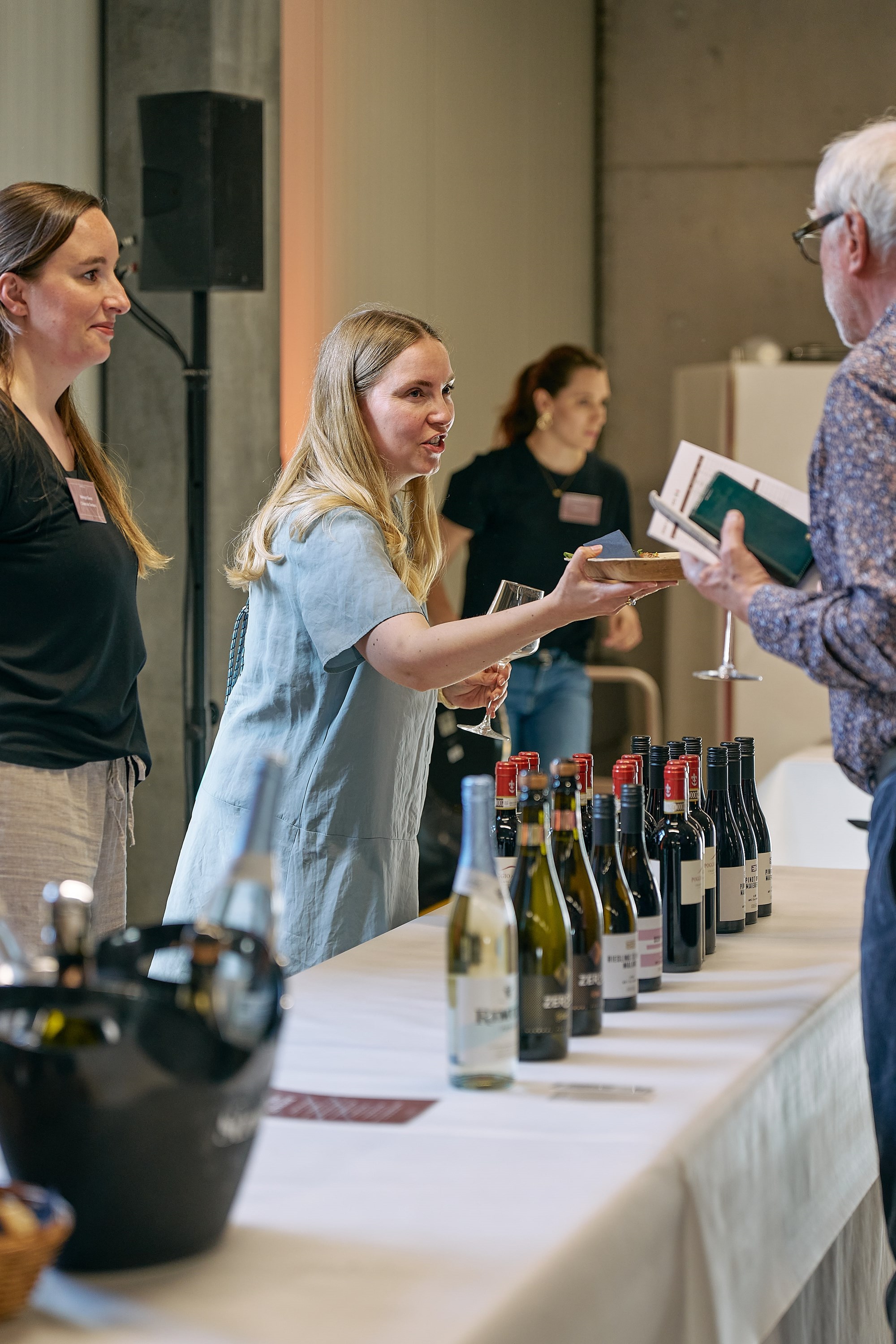 Vonsalis Eröffnung 02.05.2025 40 1 Min Vonsalis Eröffnung 02.05.2025 40 1 Min