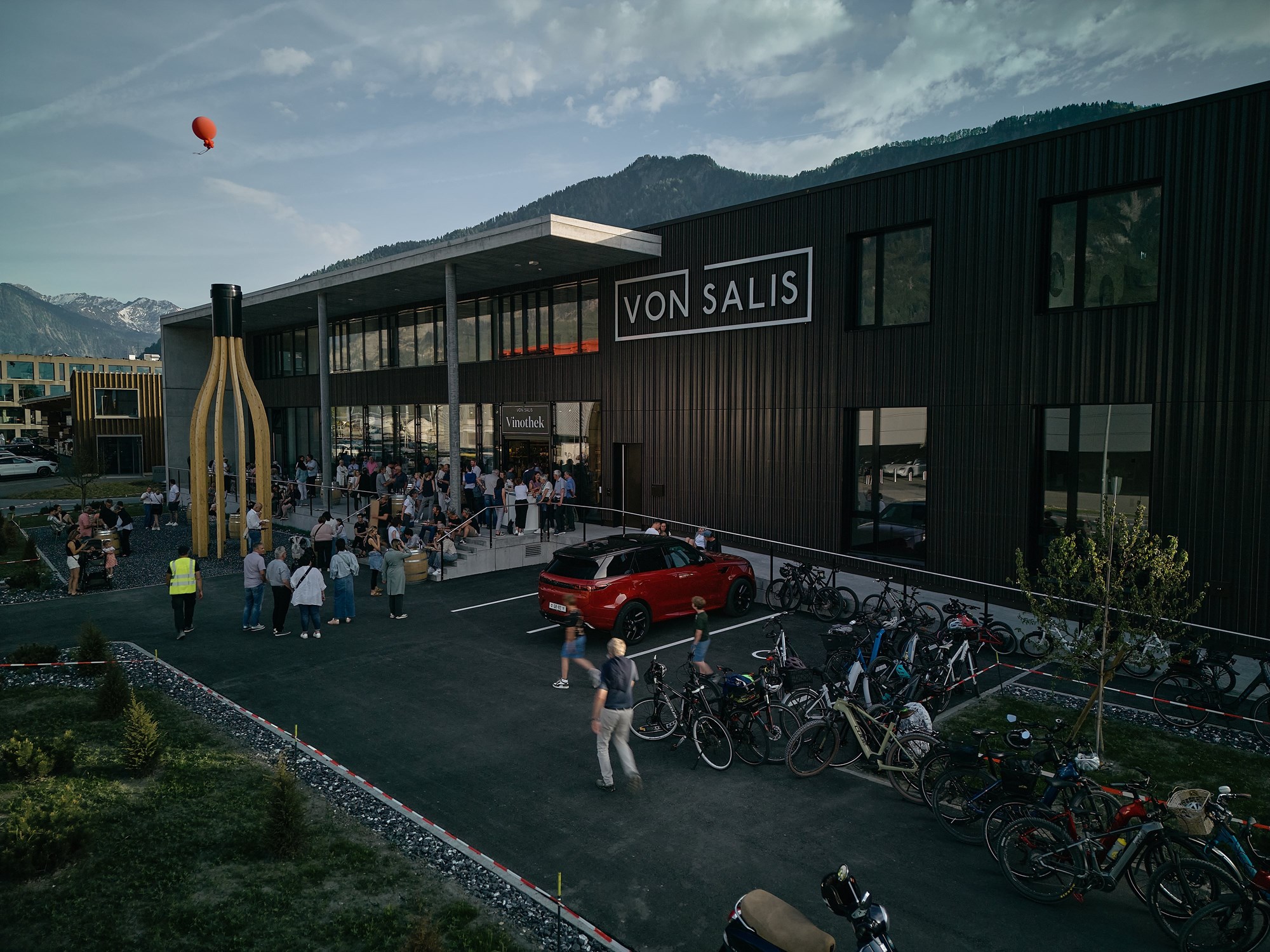 Vonsalis Eröffnung 02.05.2025 81 Min Vonsalis Eröffnung 02.05.2025 81 Min