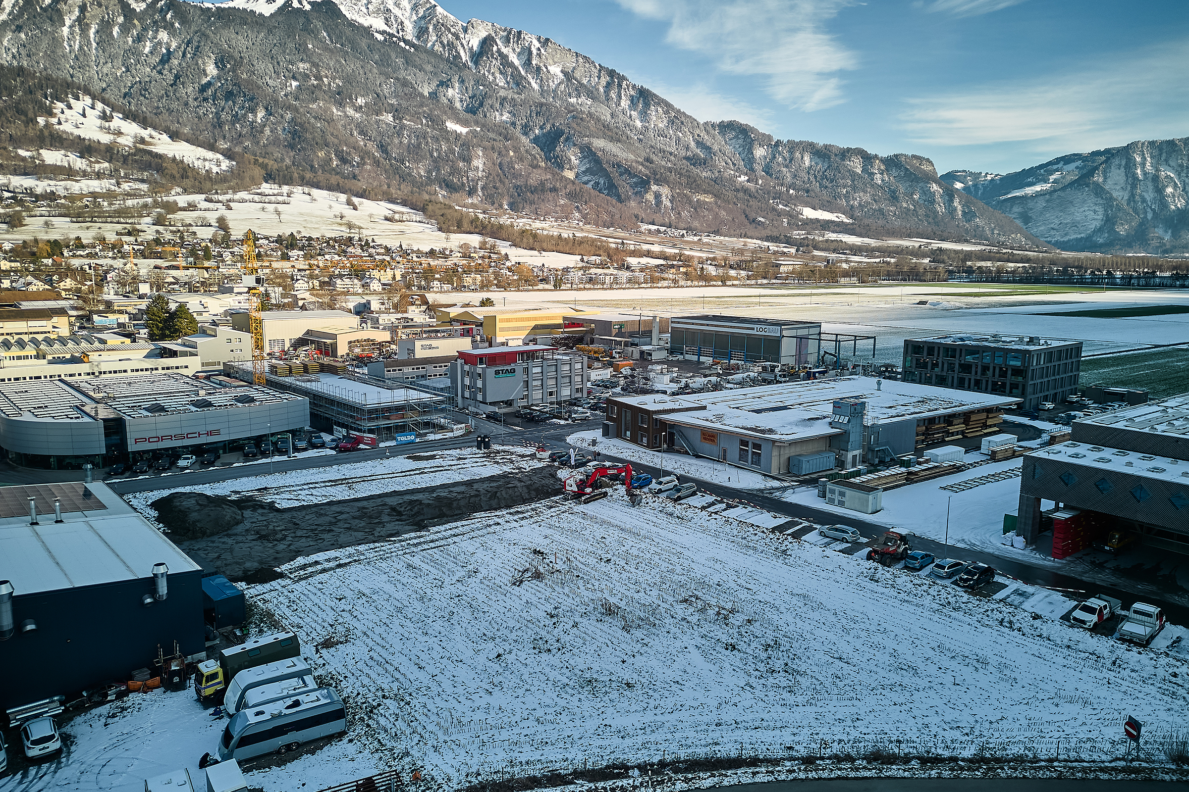 Vonsalis Spatenstich Bauland Maienfeld 160124 (1)